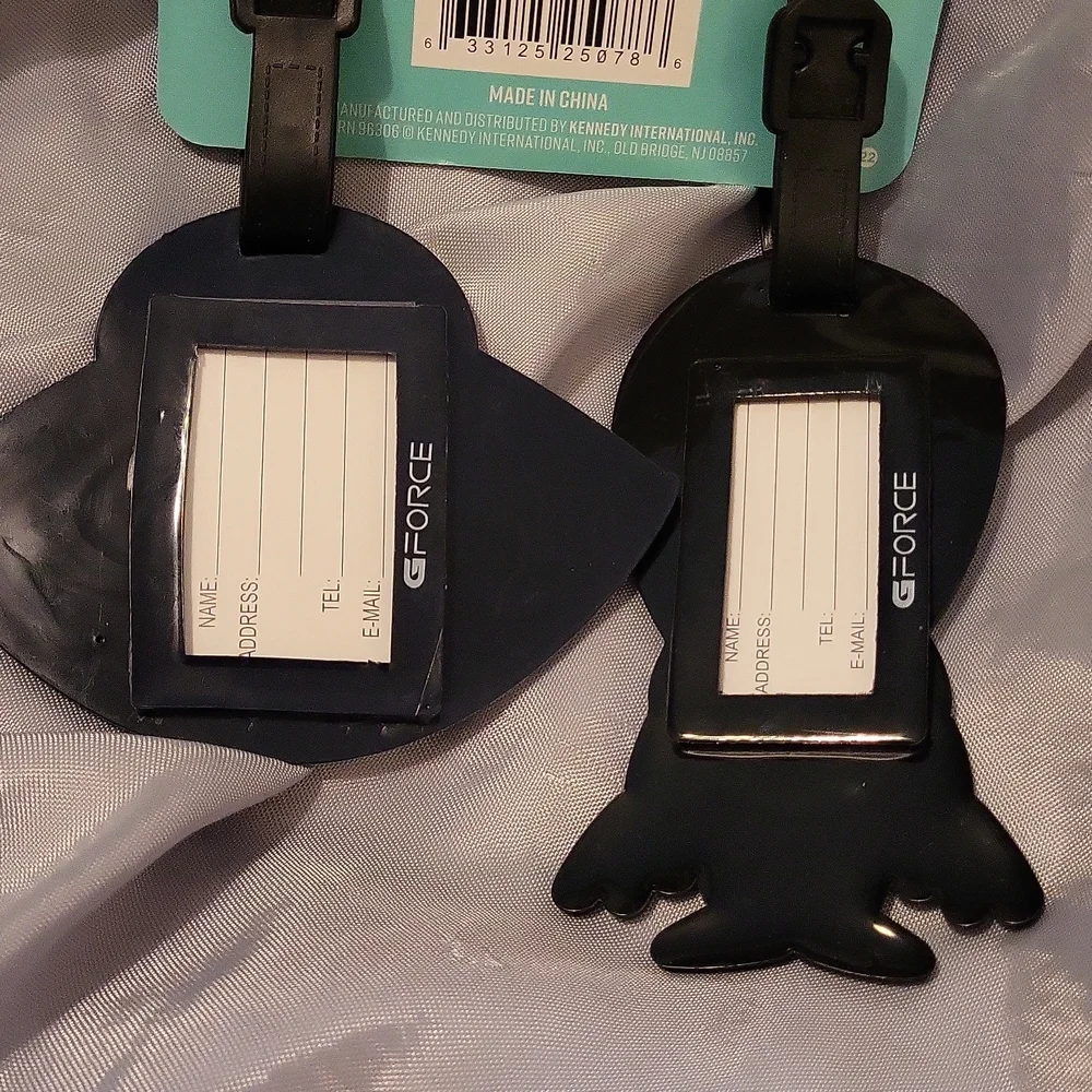 Alien luggage 2pc set new on card